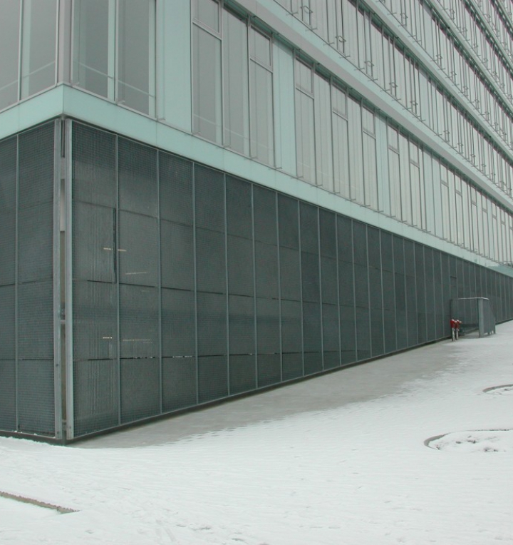 Gitterrostfassade 01